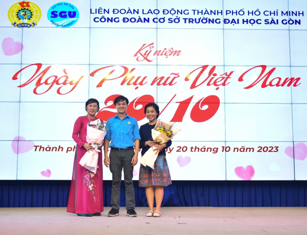 Công đoàn Tải game đánh bạc online
 tổ chức các hoạt động chào mừng kỷ niệm Ngày Phụ nữ Việt Nam 20/10/2023